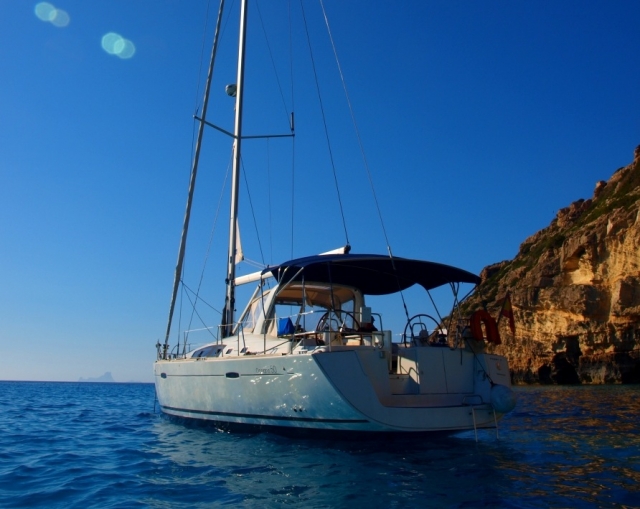  SAIL BOAT